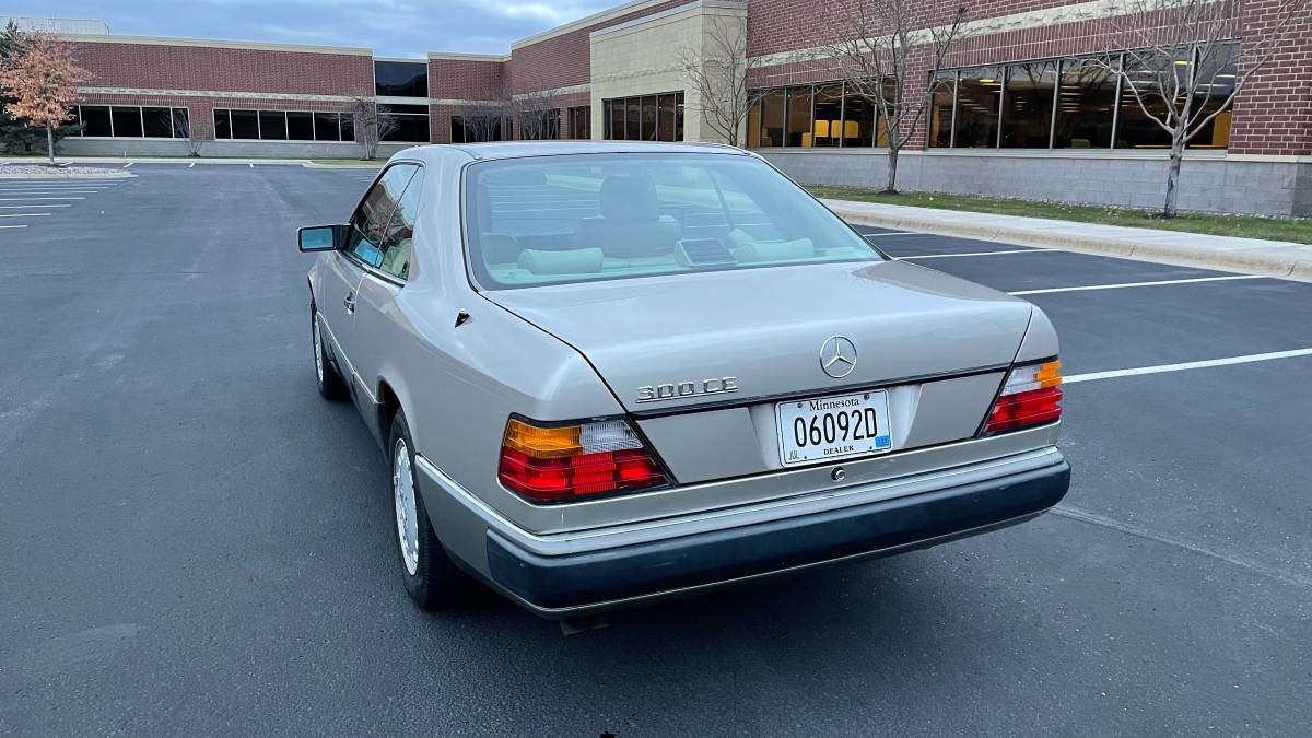 Benz-300ce-1991-brown-6