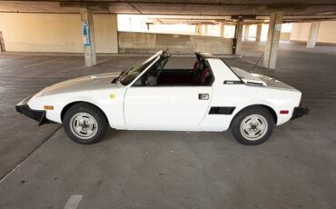 Bertone-x19-1987-white-10
