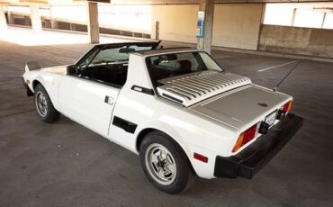 Bertone-x19-1987-white-13