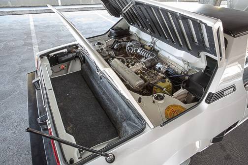 Bertone-x19-1987-white-18