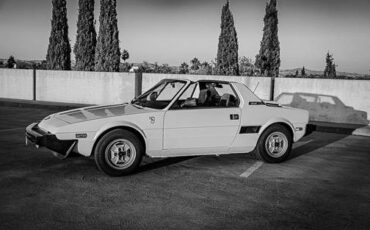 Bertone-x19-1987-white-22