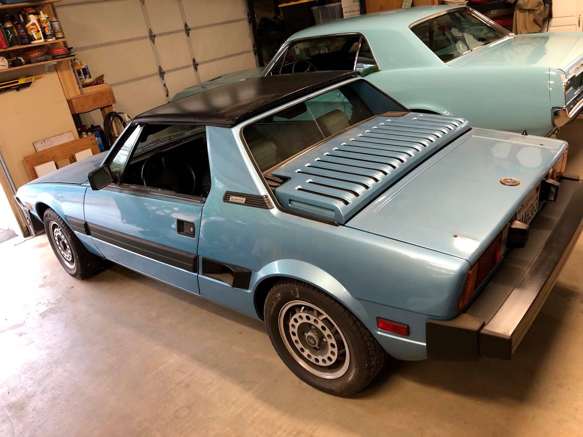 Bertone-x19-1987-white-23