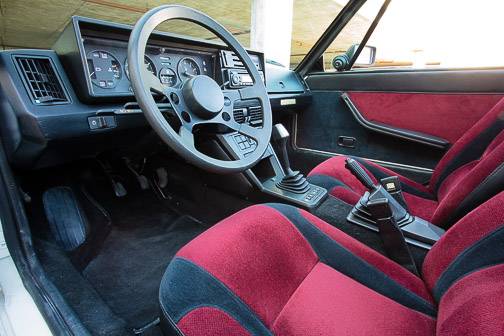 Bertone-x19-1987-white-4