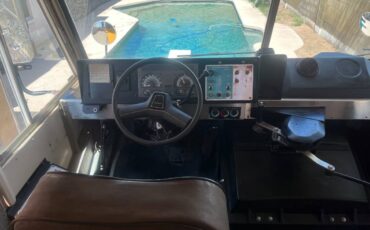 Blue-bird-school-bus-diesel-1992-yellow-11