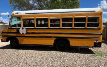 Blue-bird-school-bus-diesel-1992-yellow-2