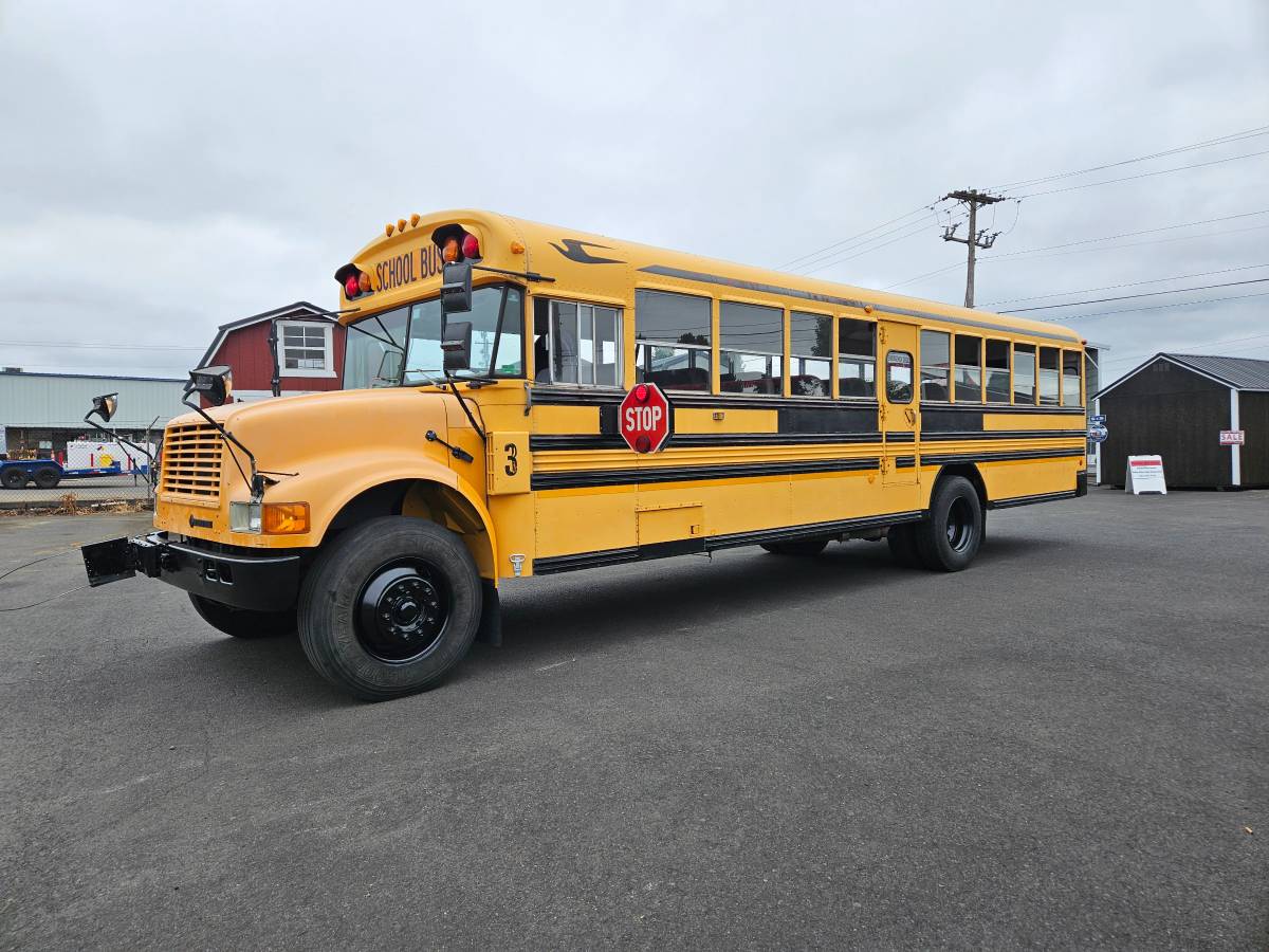 Bluebird-bus-diesel-1993-12