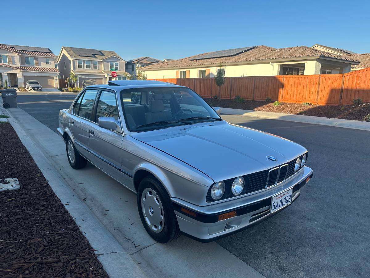 Bmw-318i-1991-10