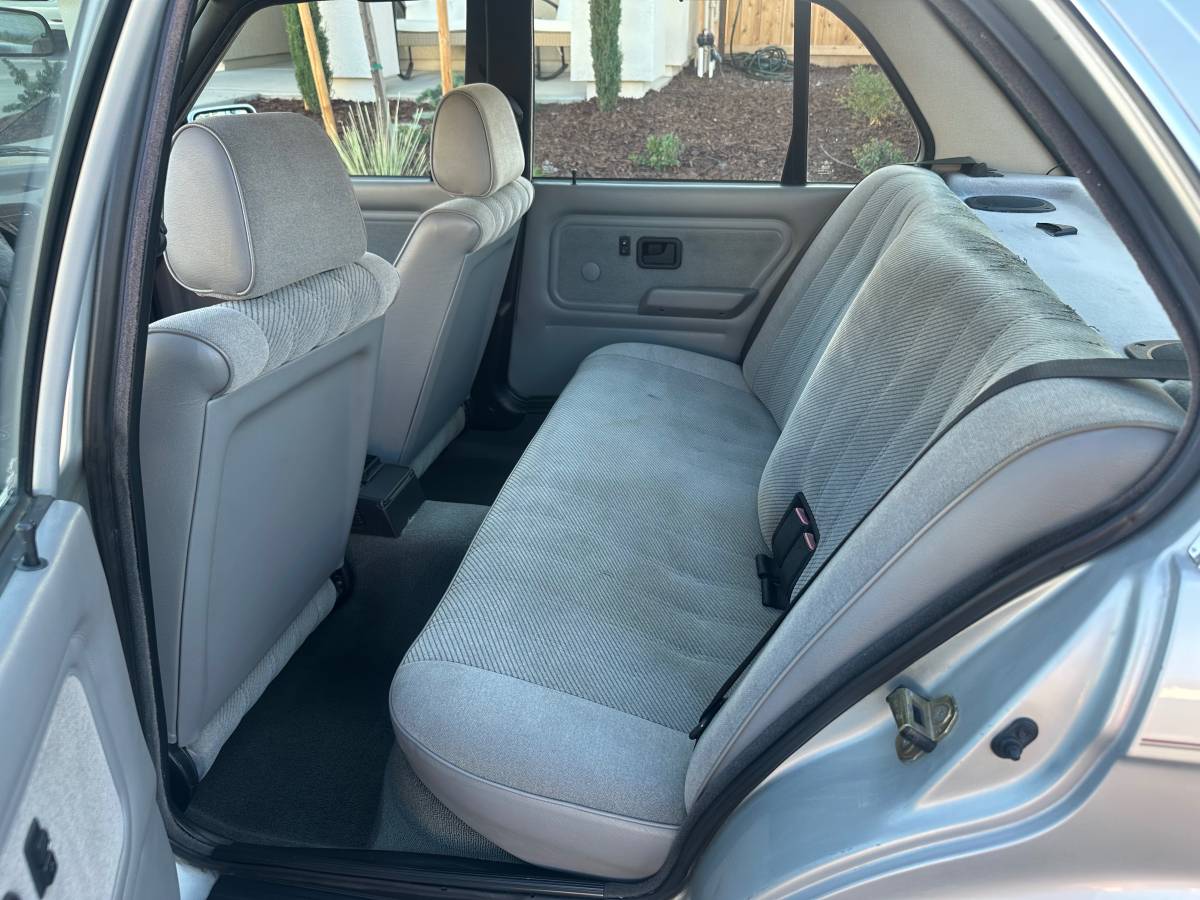 Bmw-318i-1991-7