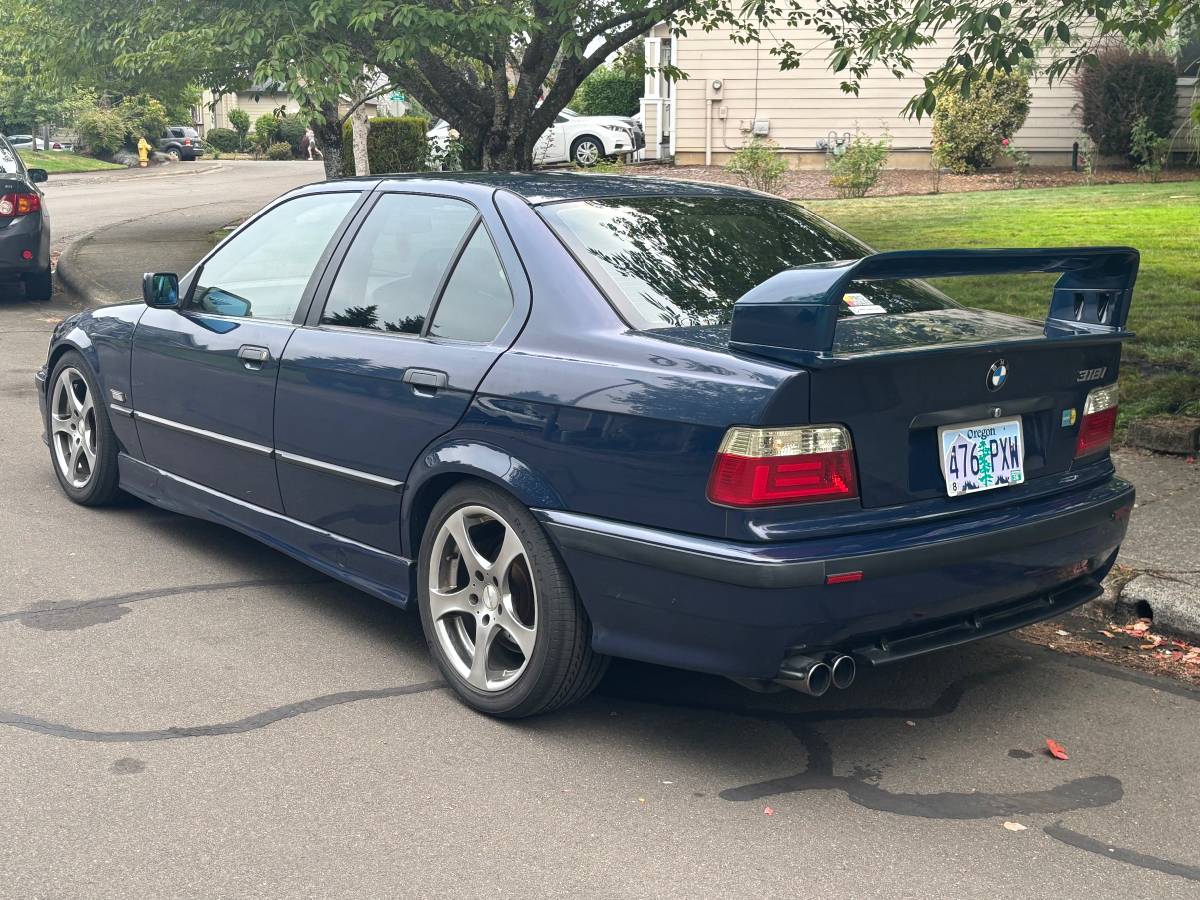 Bmw-318i-1992-purple-2