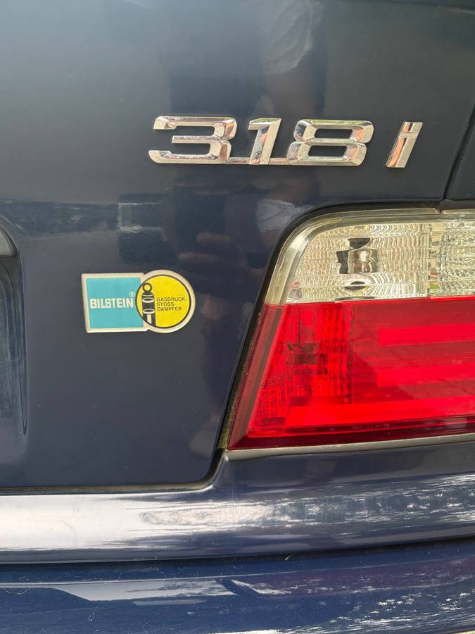 Bmw-318i-1992-purple-4