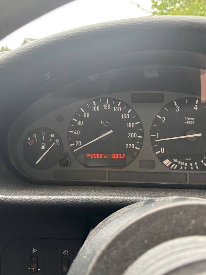 Bmw-318i-1992-purple-7