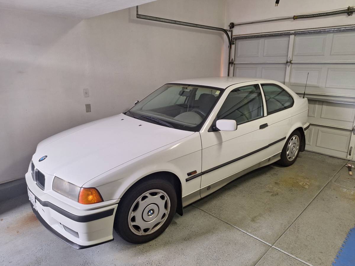 Bmw-318ti-1995-white-1
