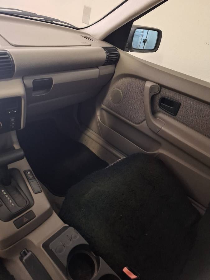 Bmw-318ti-1995-white-13