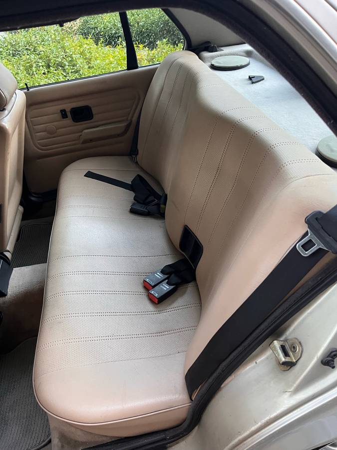 Bmw-325-1988-brown-15