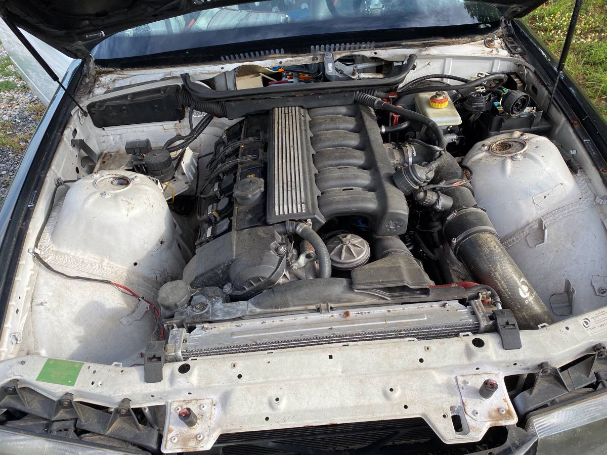 Bmw-325-with-m3-engine-1994-white-4
