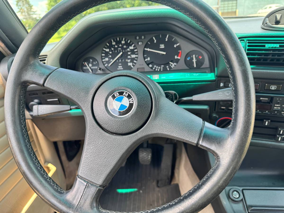 Bmw-325e-1985-silver-17