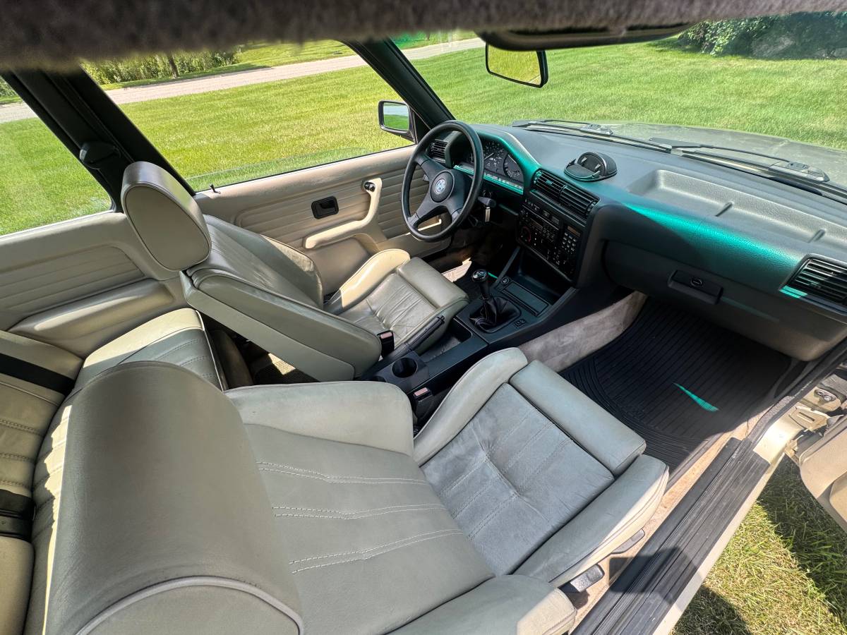 Bmw-325e-1985-silver-18