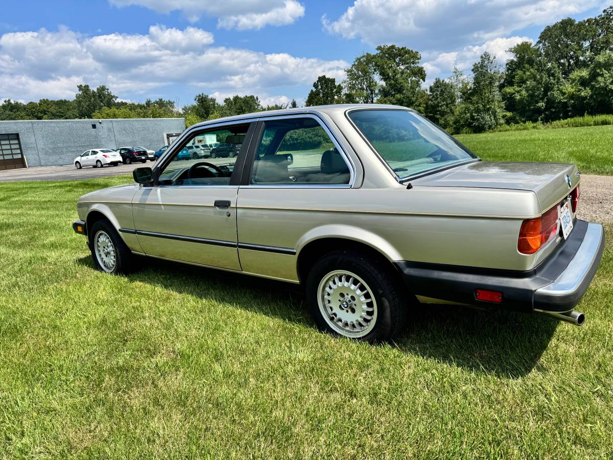 Bmw-325e-1985-silver-2