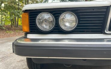 Bmw-325i-1983-Alpine-white-Blue-27