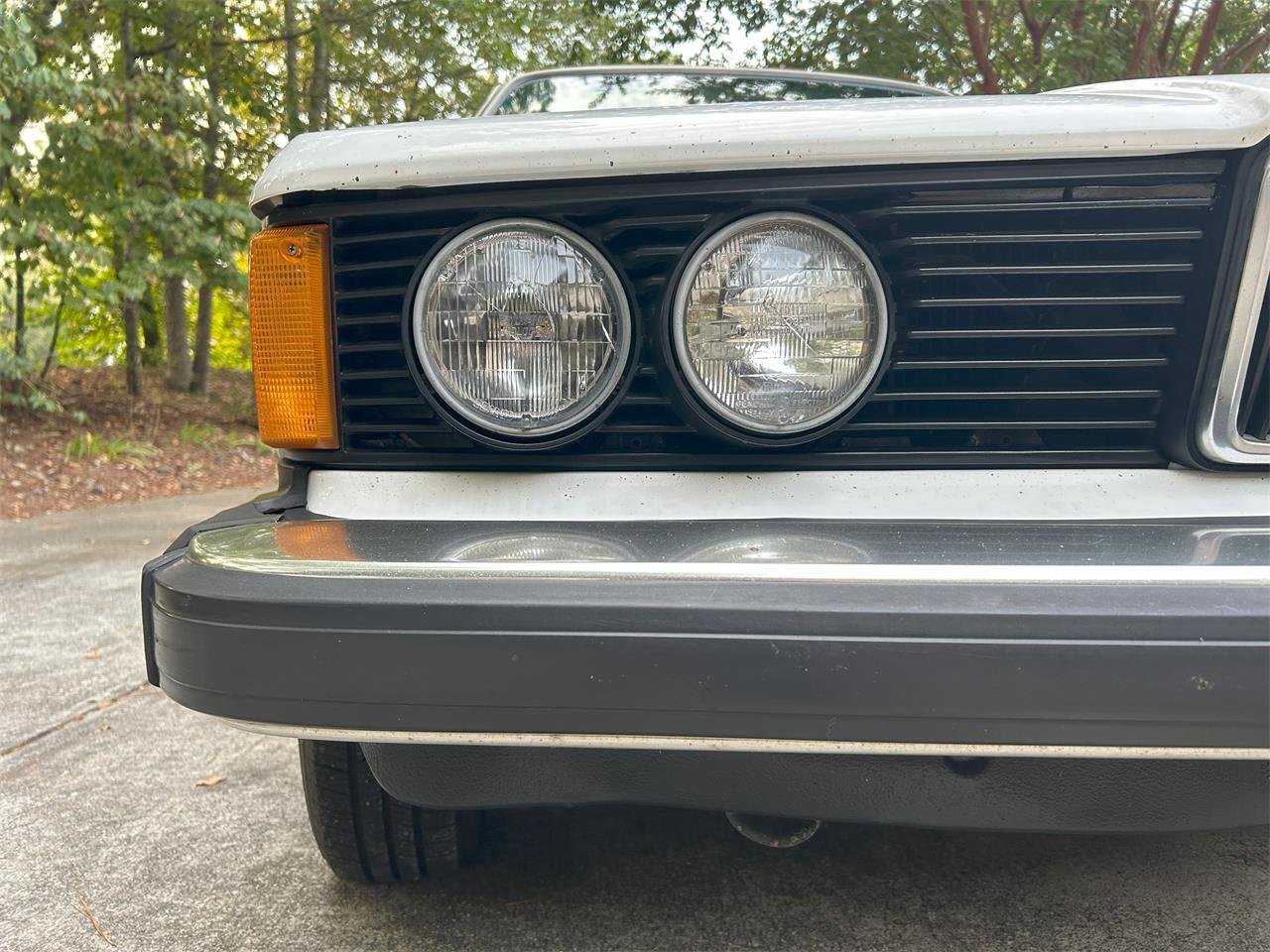 Bmw-325i-1983-Alpine-white-Blue-27