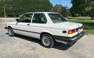 Bmw-325i-1983-Alpine-white-Blue-3