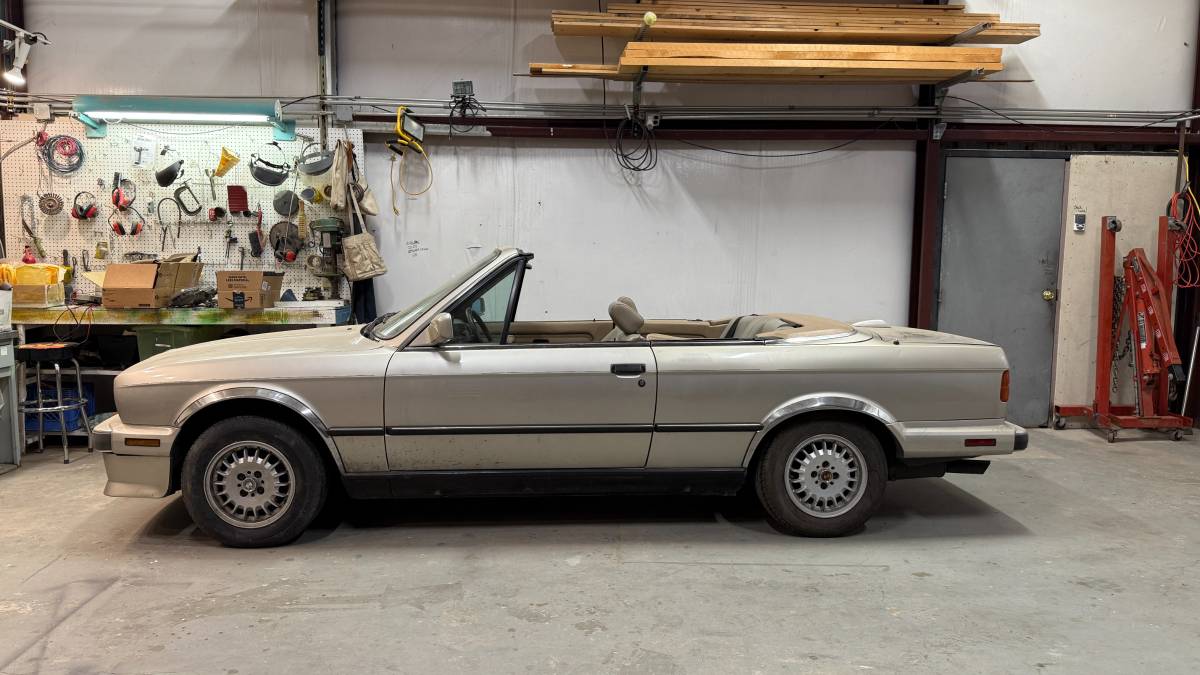 Bmw-325i-1988-3