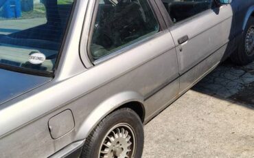 Bmw-325i-1989-silver-1
