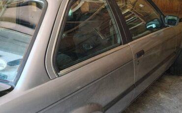Bmw-325i-1989-silver-4