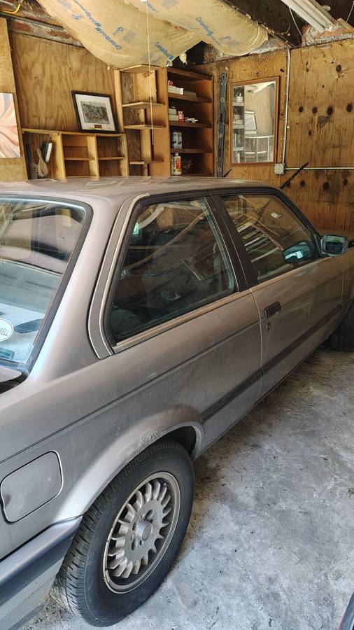 Bmw-325i-1989-silver-4