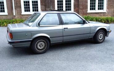 Bmw-325i-1989-silver-5