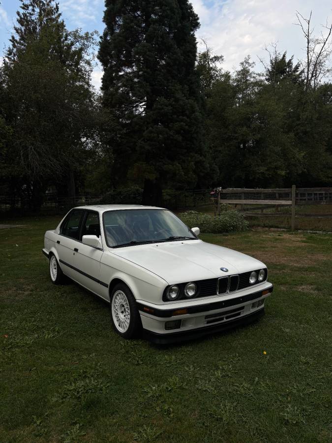 Bmw-325i-1990-white-10