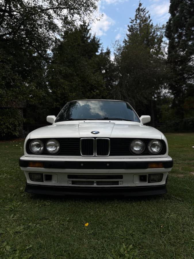 Bmw-325i-1990-white-12