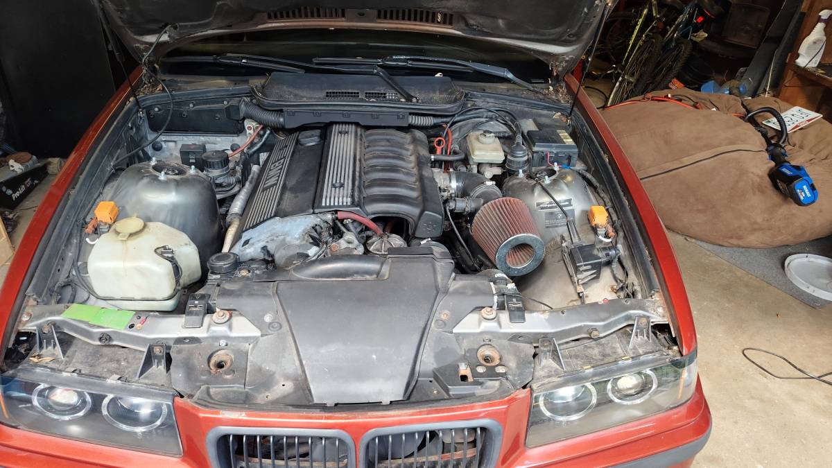 Bmw-325i-1993-red-6