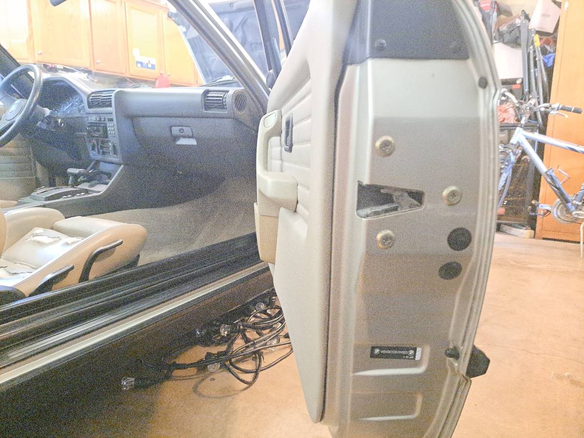 Bmw-325i-convertible-1987-8