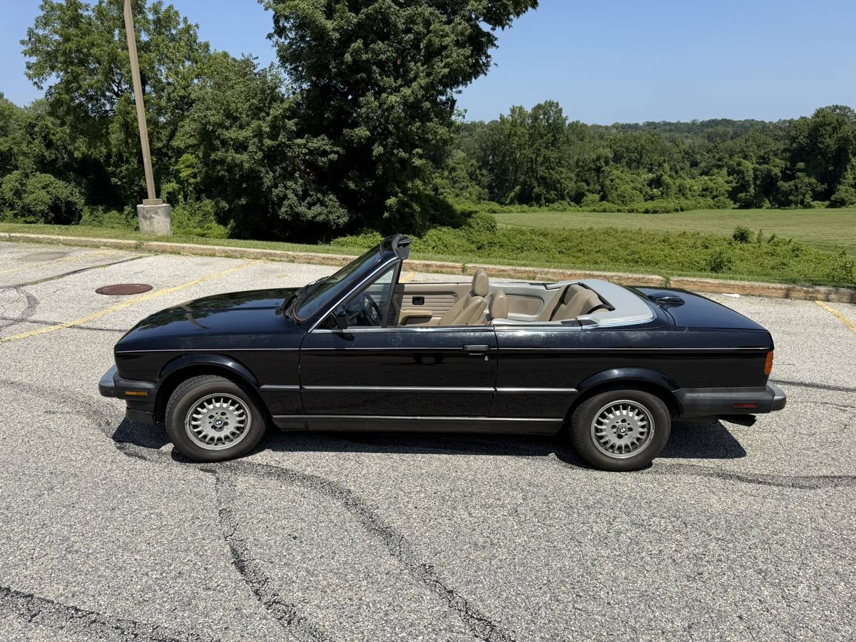 Bmw-325i-convertible-1987-black-11