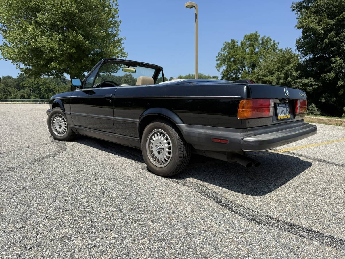 Bmw-325i-convertible-1987-black-12