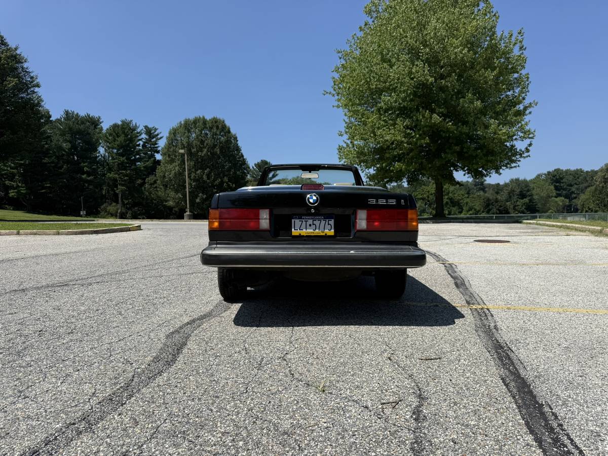 Bmw-325i-convertible-1987-black-14