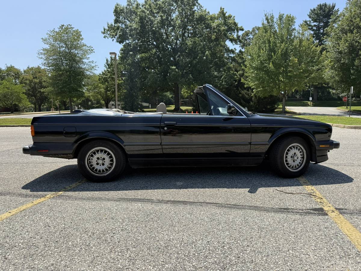 Bmw-325i-convertible-1987-black-4