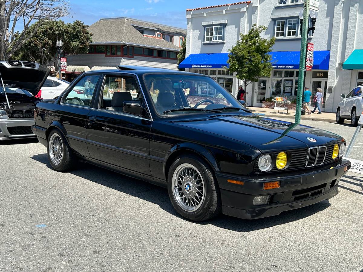 Bmw-325is-1990-black-1