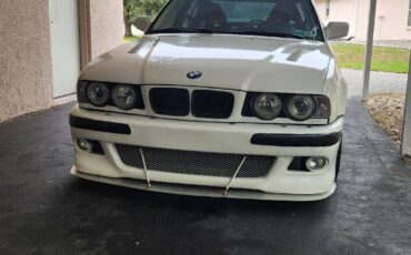 Bmw-5-series-1989-white