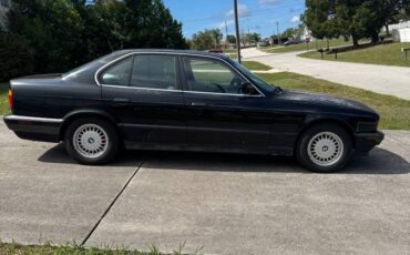 Bmw-525i-1990-black-1