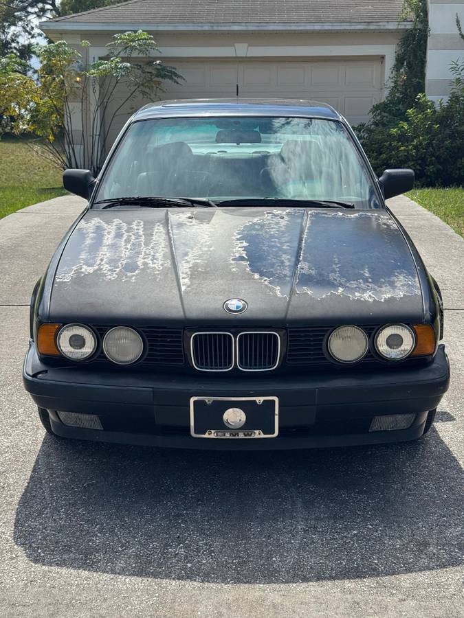Bmw-525i-1990-black-2
