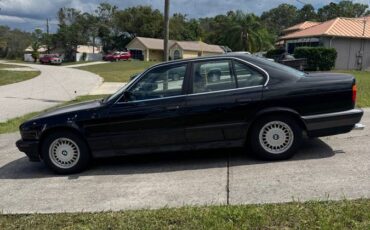 Bmw-525i-1990-black-3