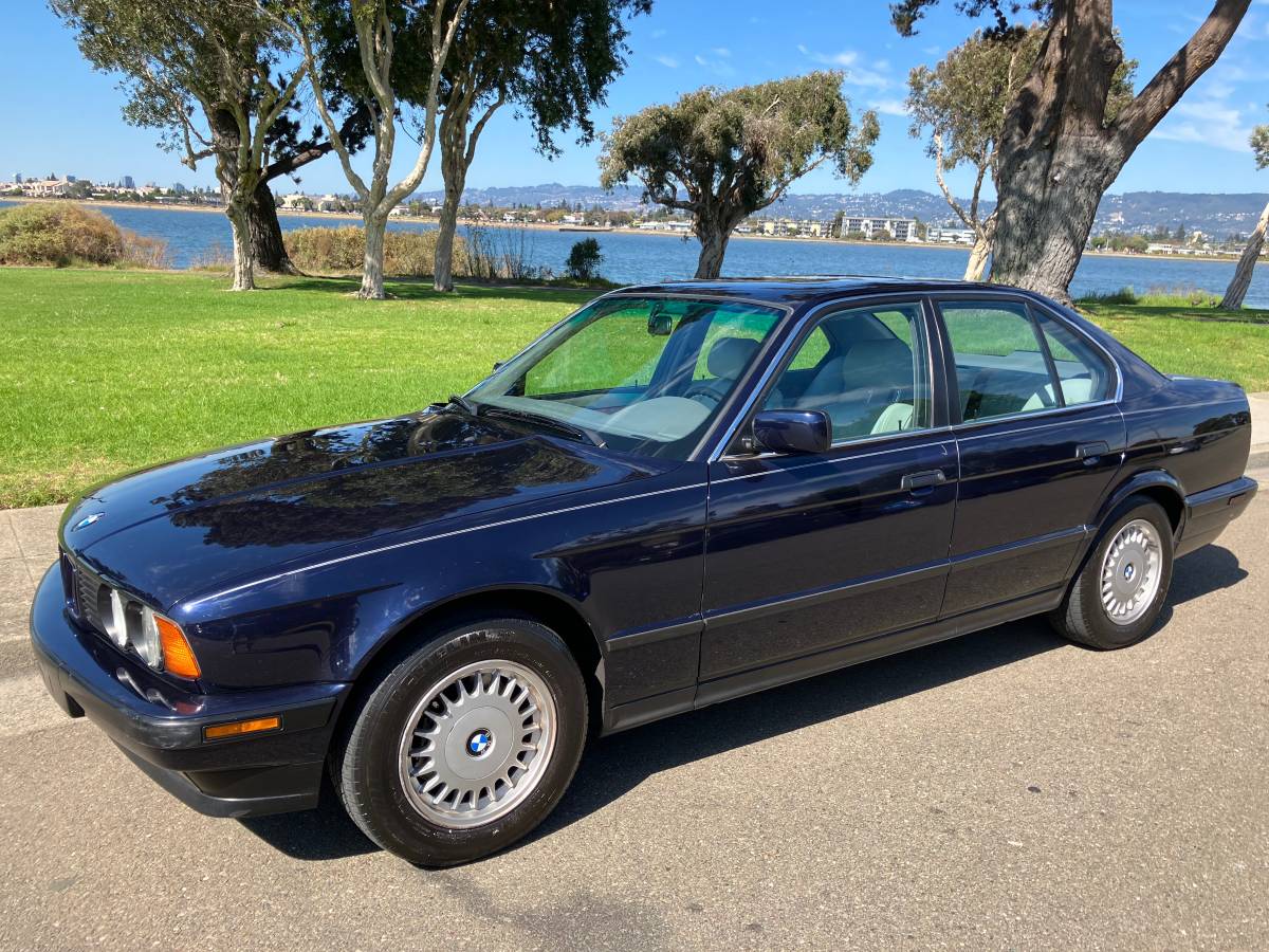 Bmw-525i-1994-blue-3