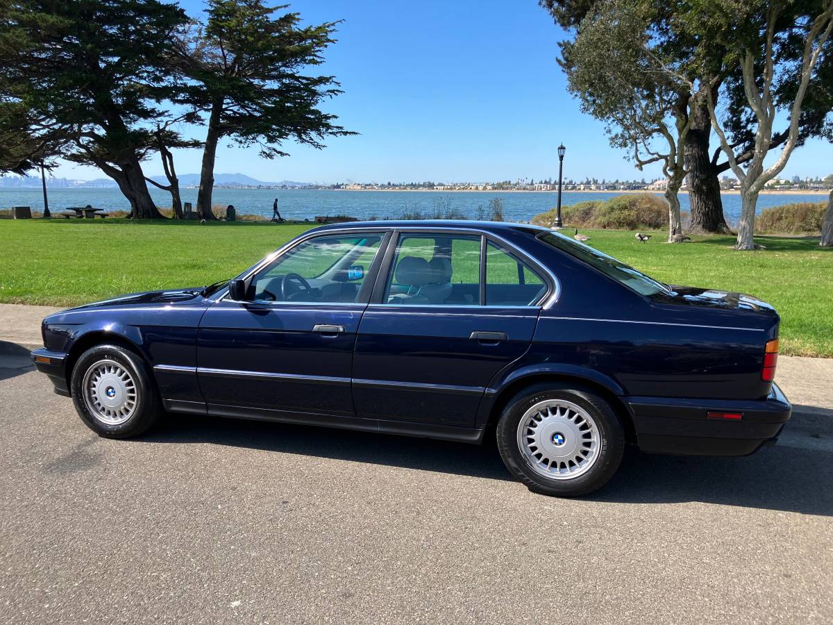 Bmw-525i-1994-blue