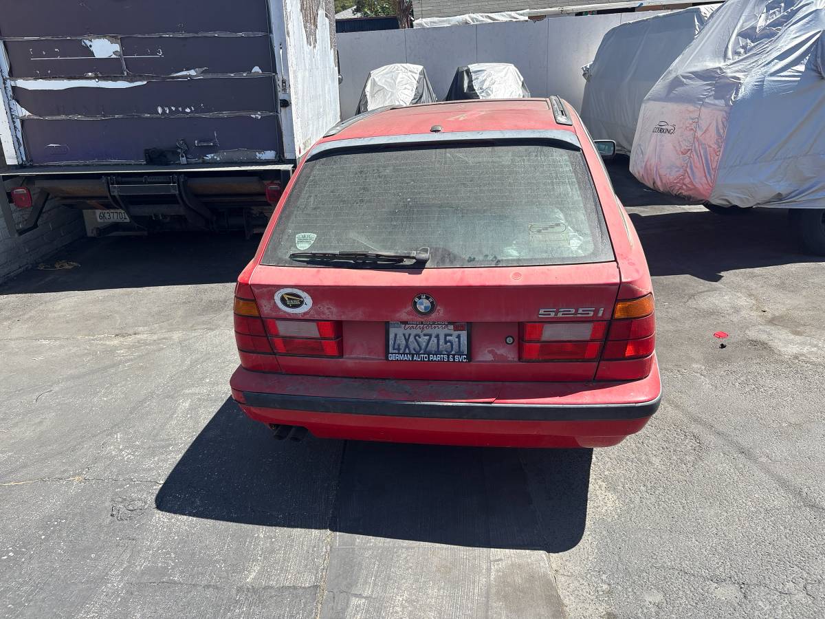 Bmw-525i-1995-red-2