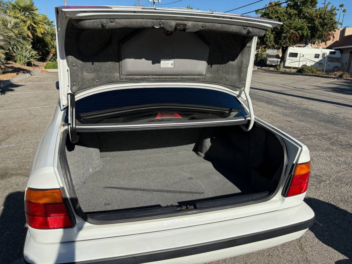 Bmw-530i-1995-white-7