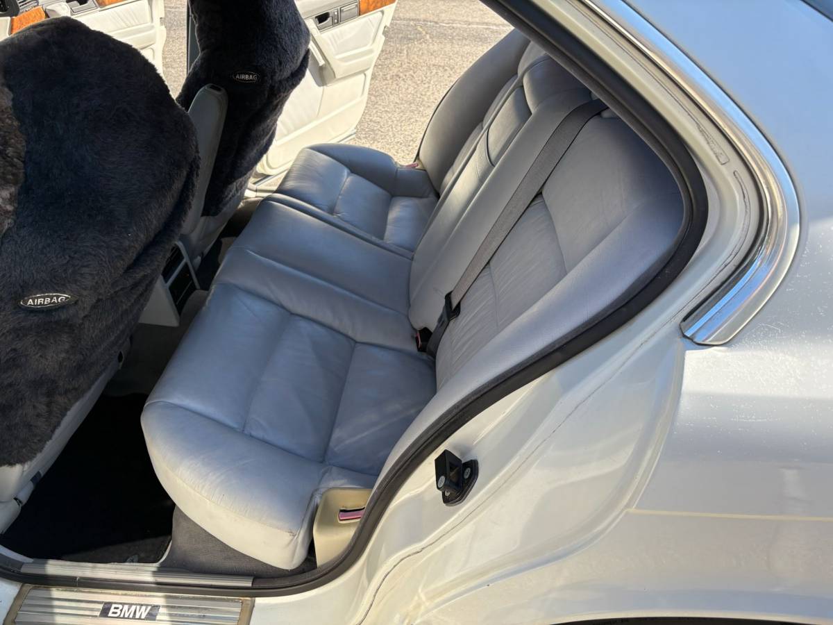 Bmw-530i-1995-white-9