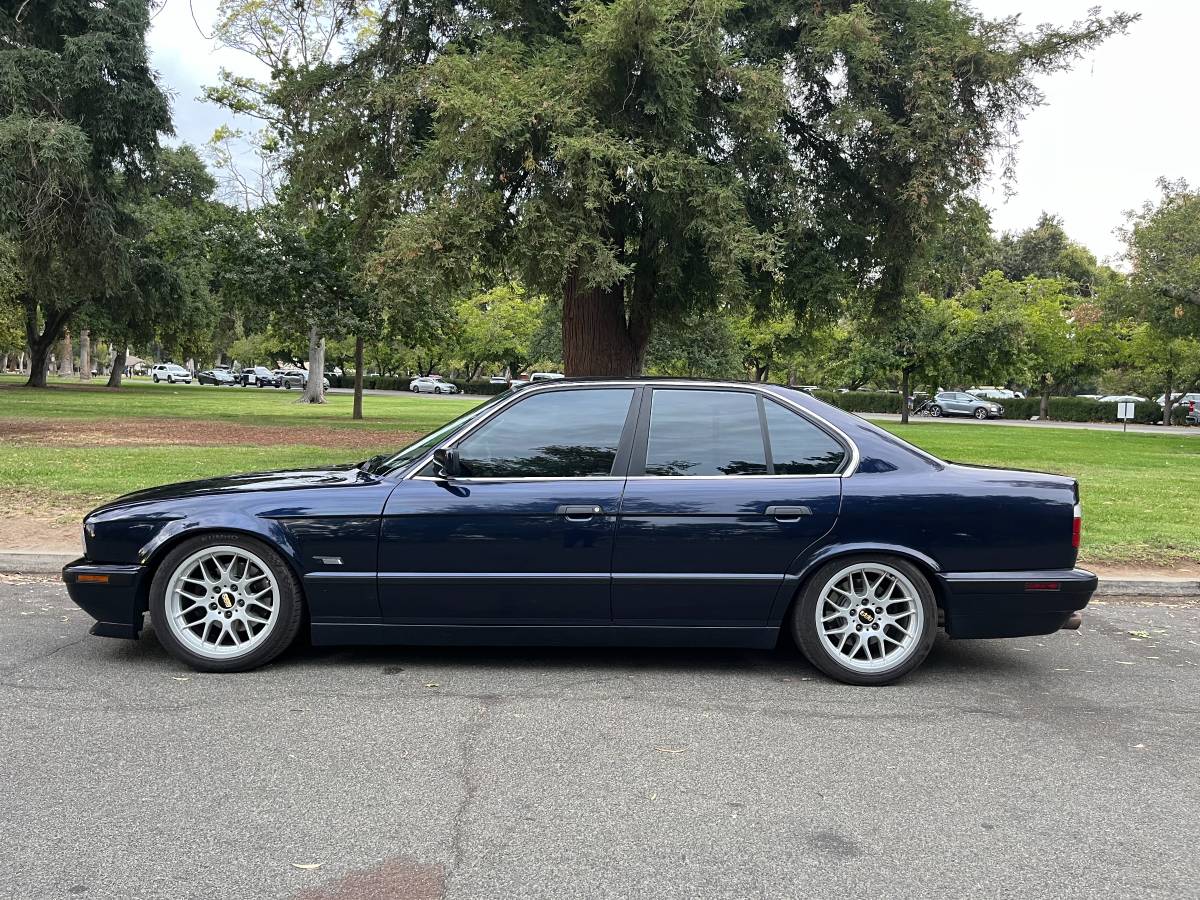 Bmw-540i-1995-blue-1