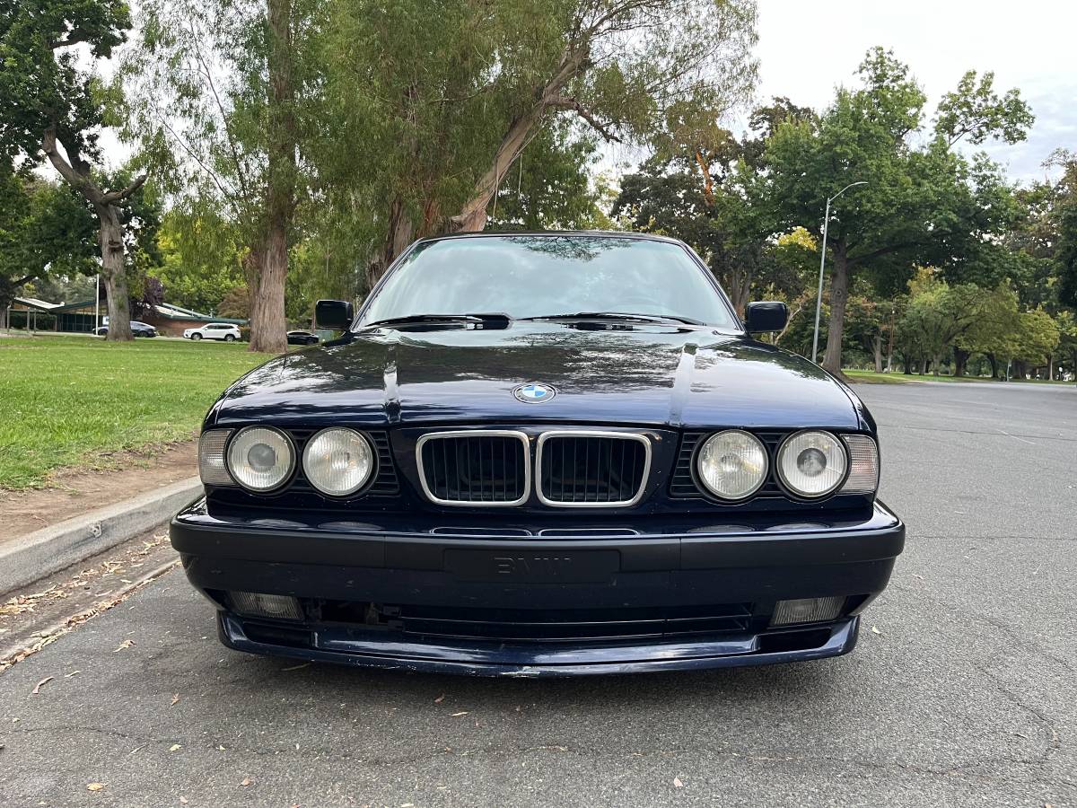 Bmw-540i-1995-blue-11